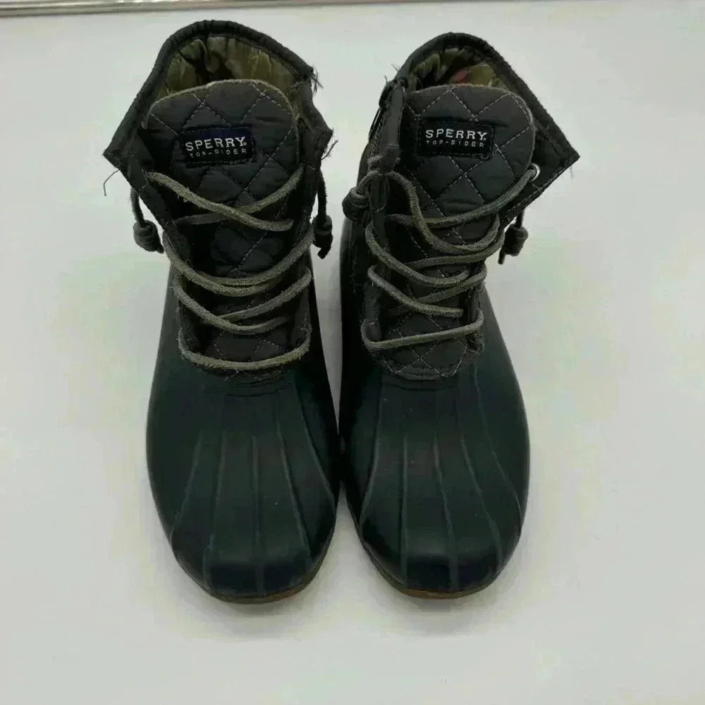 Women's Sperry Saltwater Quilted Navy Blue Duck Boots, Size 8.5, STS93027